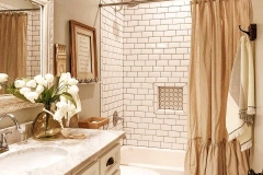 Most-Amazing-Farmhouse-Bathroom-Decor-Ideas-6
