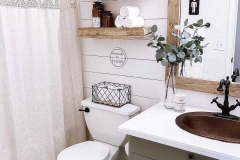 the-best-farmhouse-bathroom-decor-ideas-1