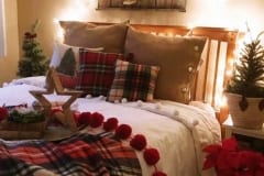 farmhouse-lovely-bedroom-decor-ideas-7